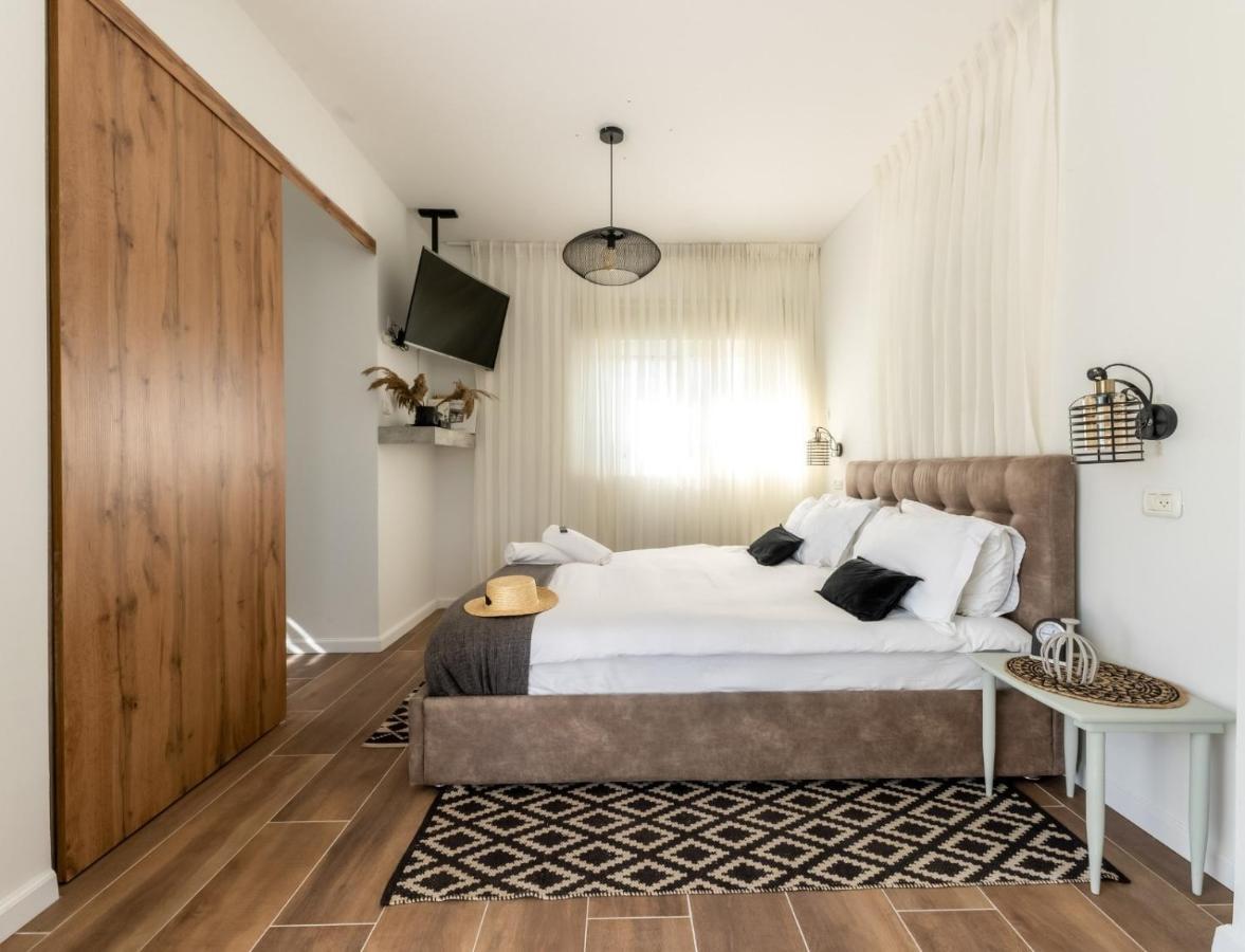 אוסנתה סוויטת בוטיק עם בריכה פרטית Villa Kefar Weradim Dış mekan fotoğraf